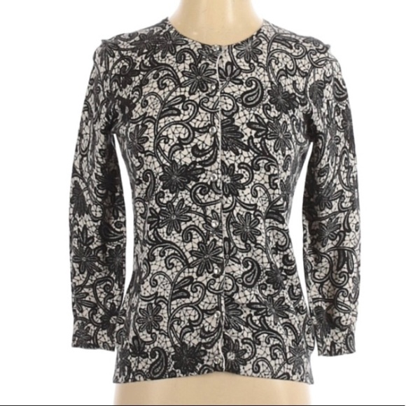 Cable & Gauge Button Down Floral Paisley Black White Cardigan Sweater Size Small - Picture 1 of 3
